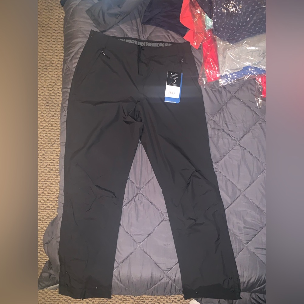 Brand *NEW Becca Rain Pants (Medium)
